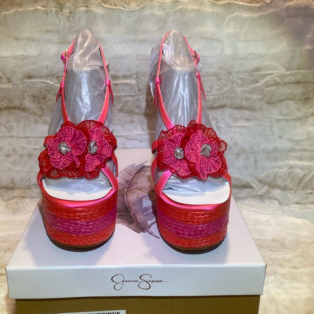 Jessica Simpson, 6.5 Hot Pink Wedges